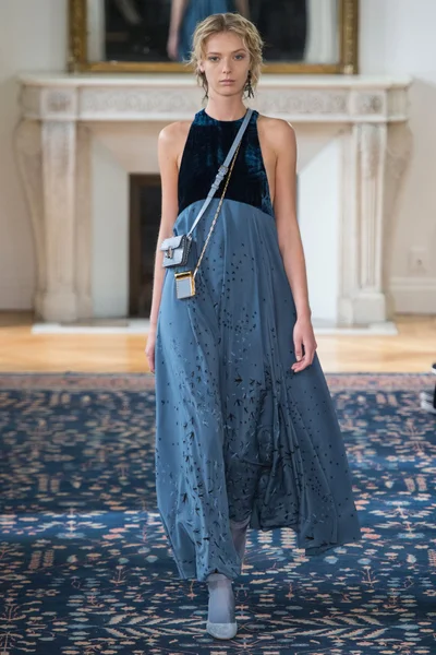 Look 37